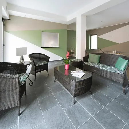 Free Parking Aparthotel Laigueglia