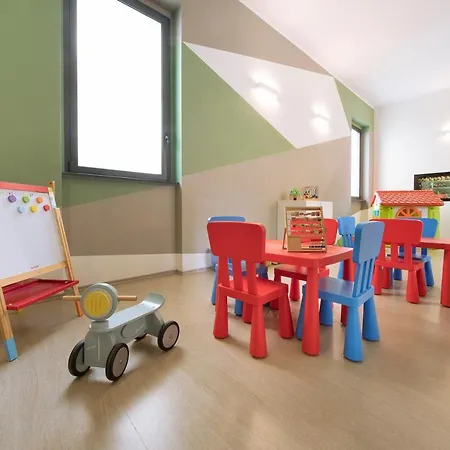 Free Parking Aparthotel 3*