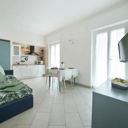 アパートホテル Free Parking