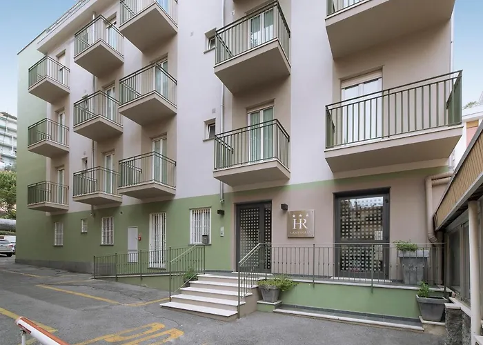 Free Parking Apartmanhotel 3*